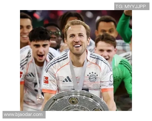 突发！凯恩宣布将离队，球迷不舍告别