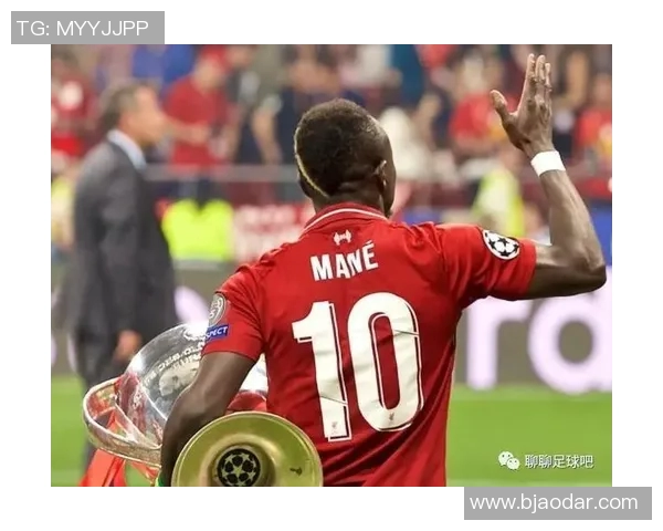 足球转会市场爆炸新闻及交易内幕